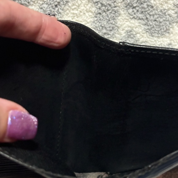 Louis Vuitton EPI black wallet - Picture 10 of 13
